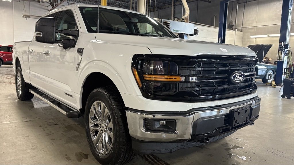 New 2025 Ford F-150 XLT XLT 4WD SuperCrew 6.5 Box