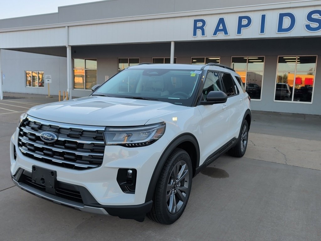 2026 Ford Explorer Active's photo