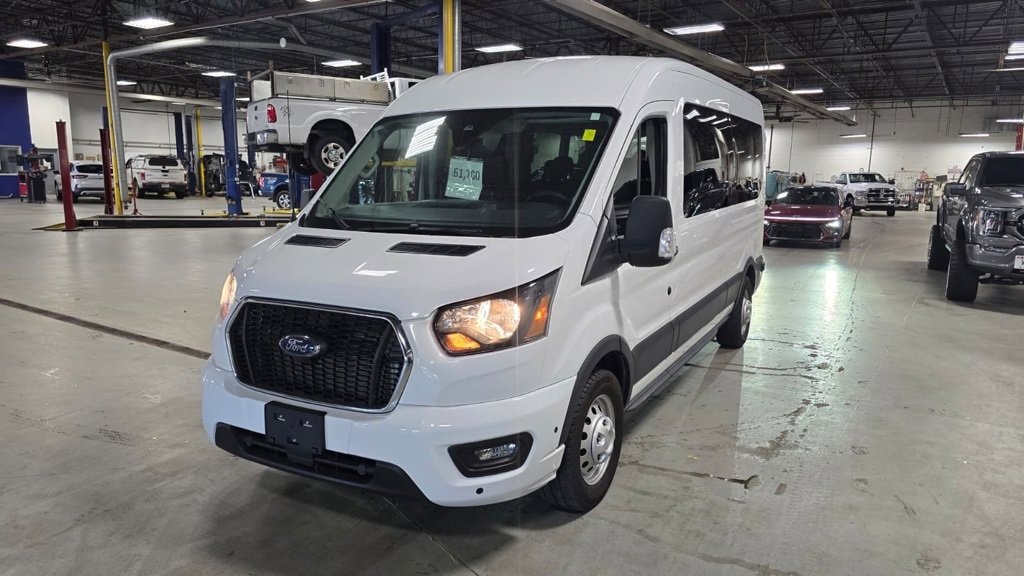Used 2024 Ford Transit Passenger Wagon XLT T-350 148 Med Roof XLT AWD