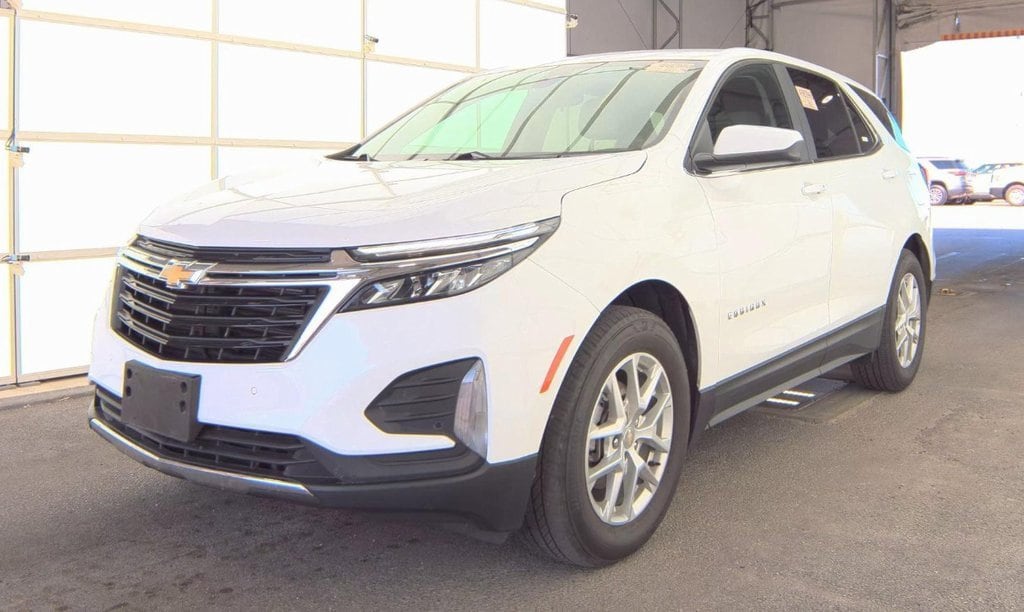 2023 Chevrolet Equinox LT's photo