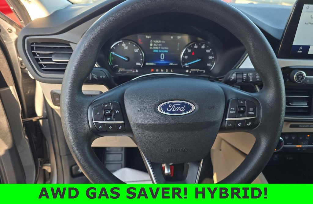 2022 Ford Escape SE Hybrid photo 4
