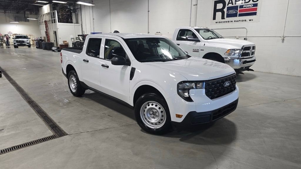 2025 Ford Maverick XL AWD SuperCrew 