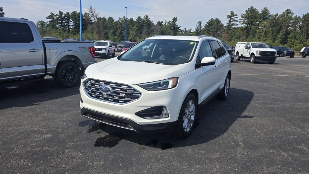 2024 Ford Edge Titanium photo 3