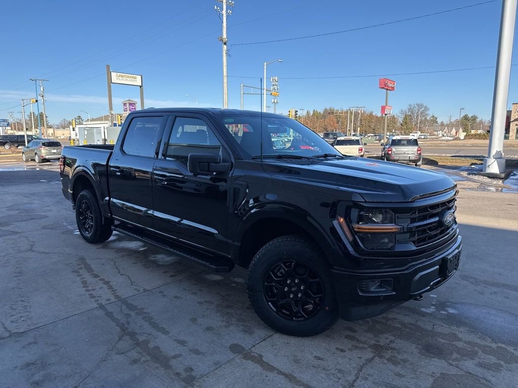 New 2025 Ford F-150 XLT XLT 4WD SuperCrew 5.5 Box