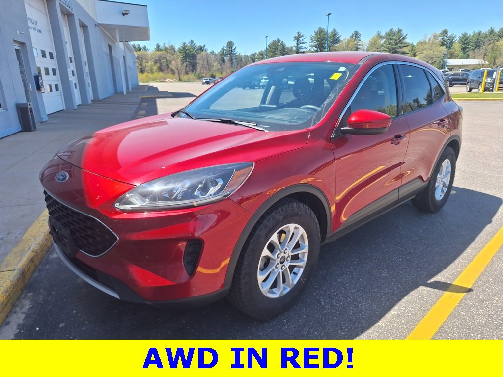 Used 2020 Ford Escape SE with VIN 1FMCU9G62LUC40059 for sale in Wisconsin Rapids, WI