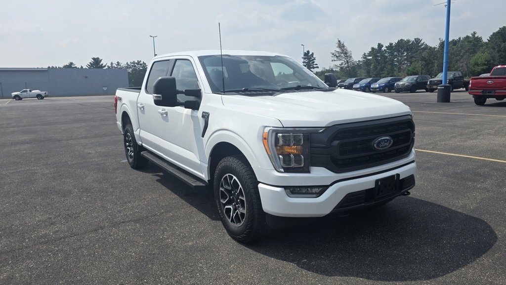 2021 Ford F-150 XLT's photo