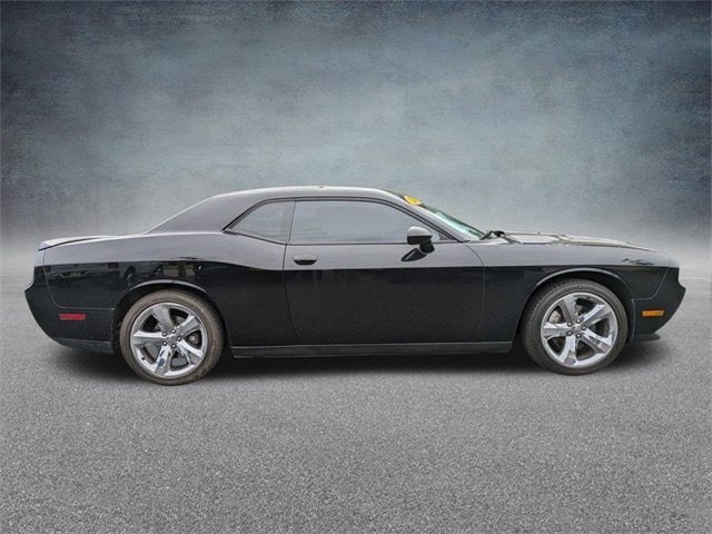 Used 2012 Dodge Challenger SXT with VIN 2C3CDYAG7CH291905 for sale in Fox Lake, IL