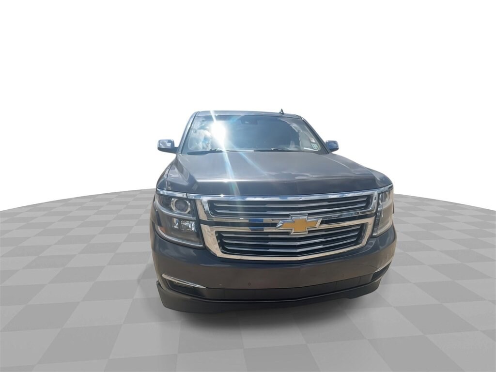 2015 Chevrolet Suburban LTZ photo 2