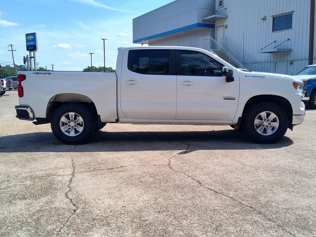 2024 Chevrolet Silverado 1500 LT - Photo 9