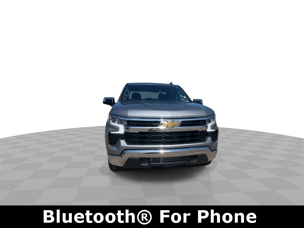 2024 Chevrolet Silverado 1500 LT photo 3