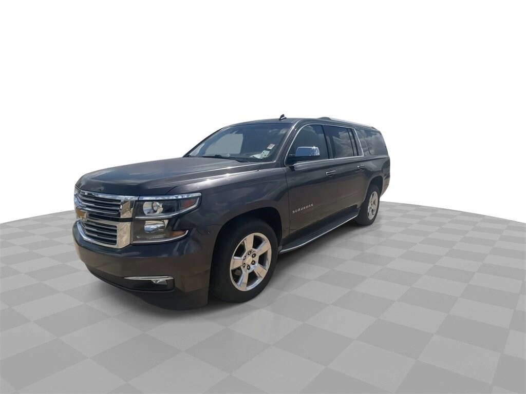 2015 Chevrolet Suburban LTZ photo 3