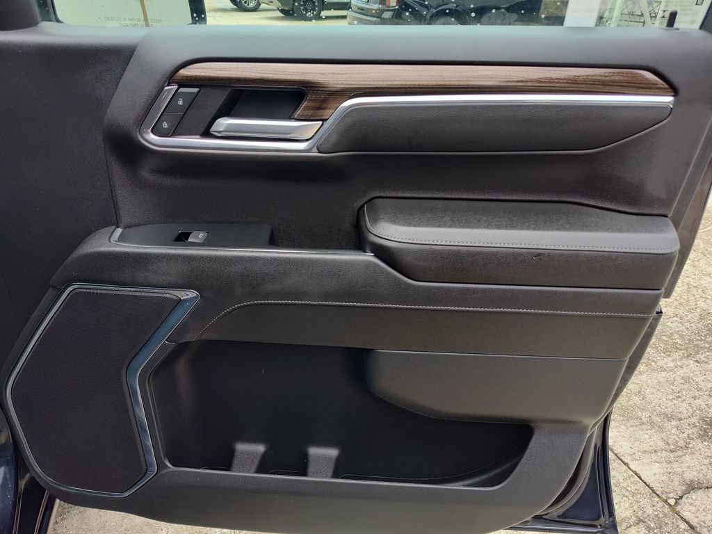 2023 Chevrolet Silverado 1500 LT - Photo 24