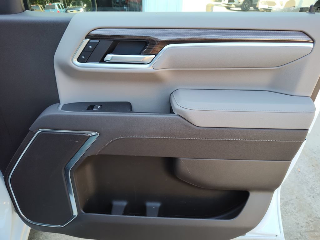 2025 Chevrolet Silverado 1500 LT - Photo 21