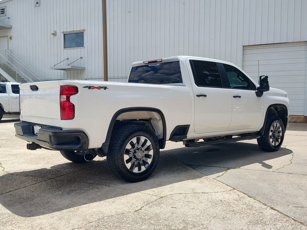 2022 Chevrolet Silverado 2500HD Custom - Photo 7