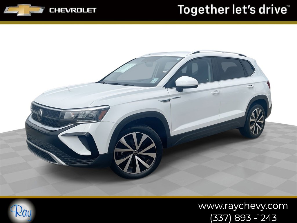 2022 Volkswagen Taos SE's photo