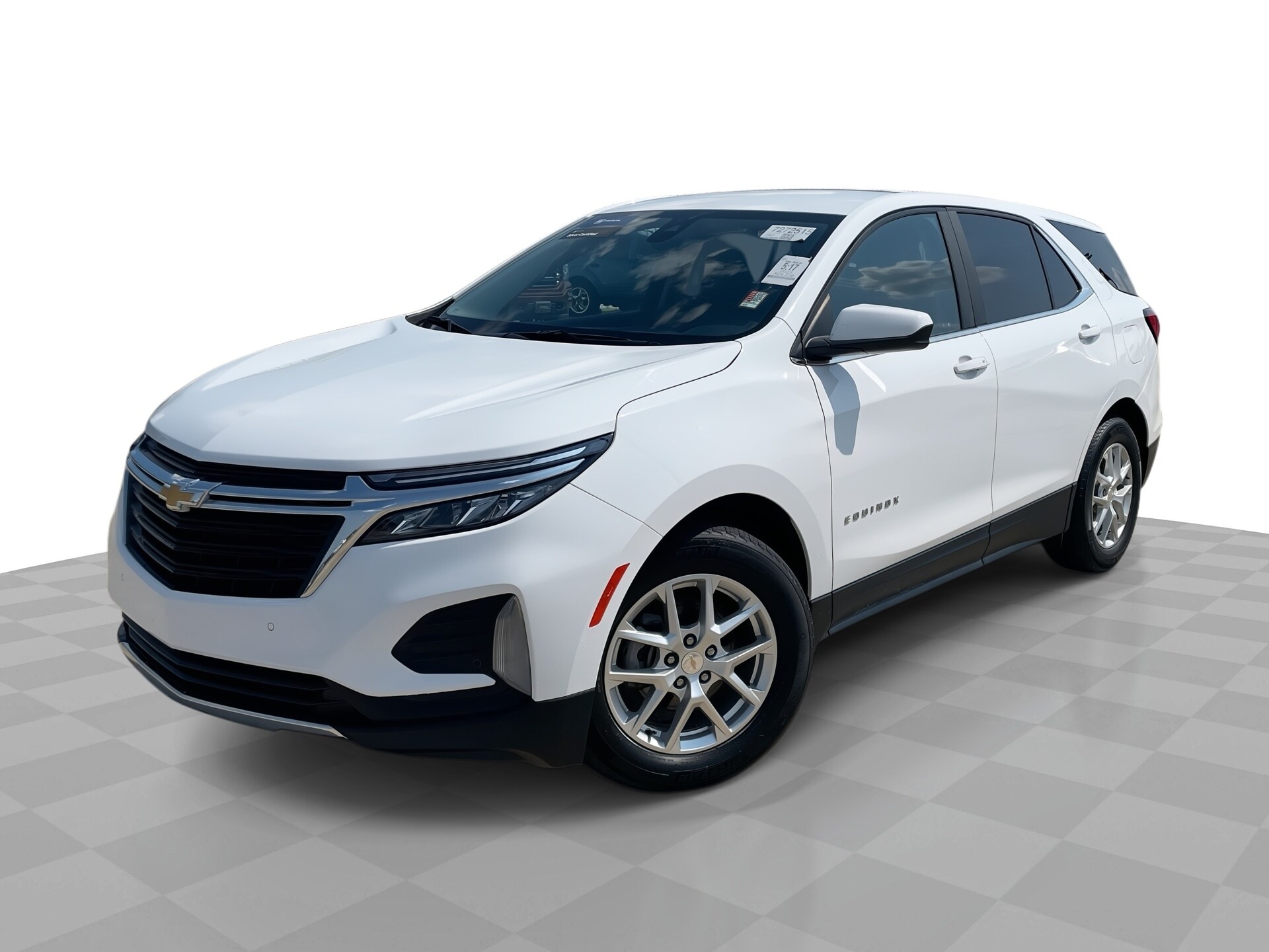 2023 Chevrolet Equinox LT photo 2
