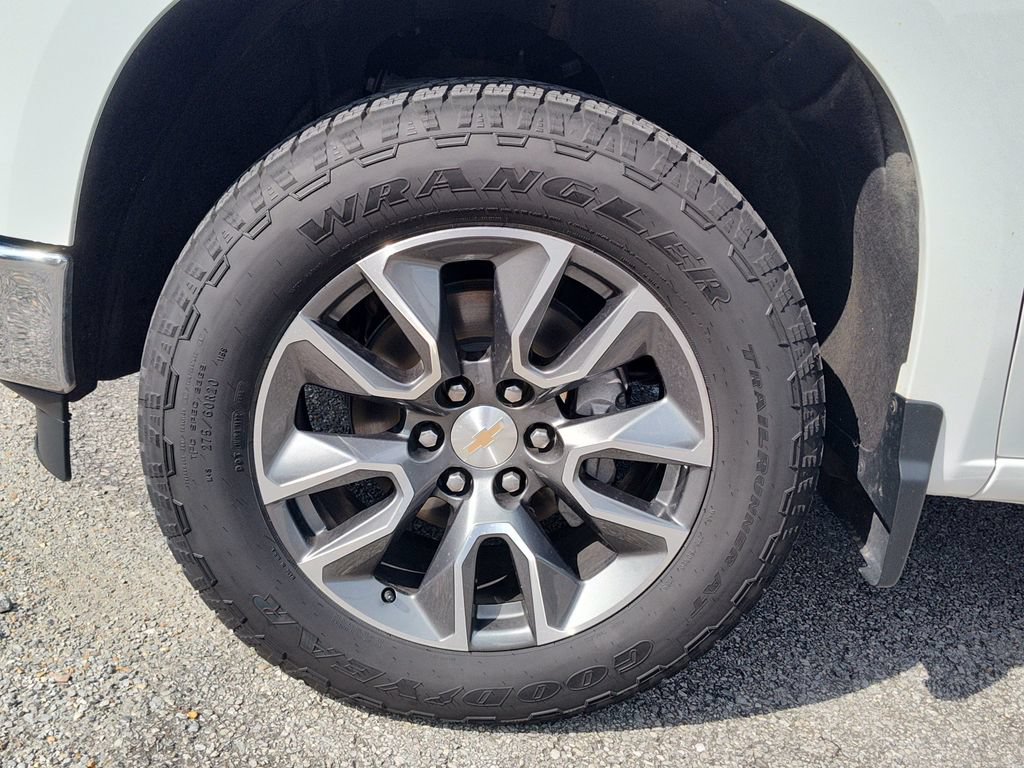 2023 Chevrolet Silverado 1500 LT - Photo 12