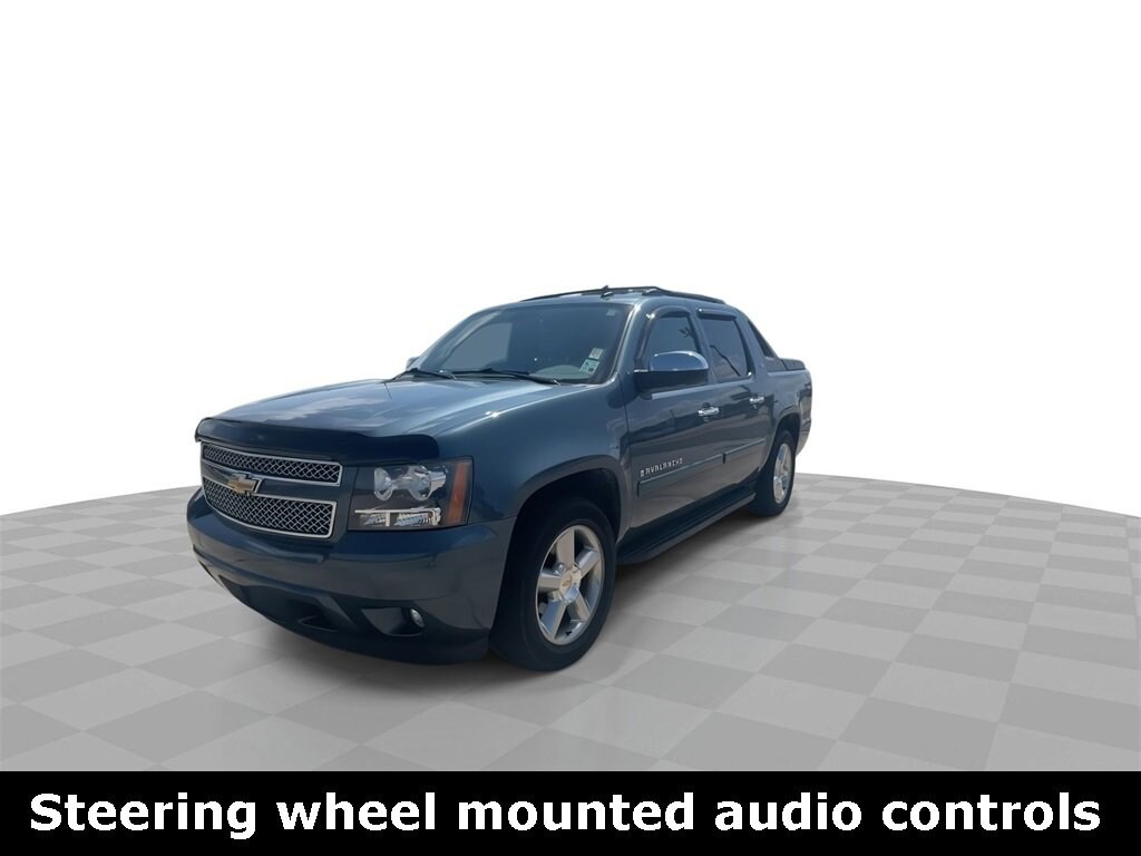 2008 Chevrolet Avalanche LTZ photo 4