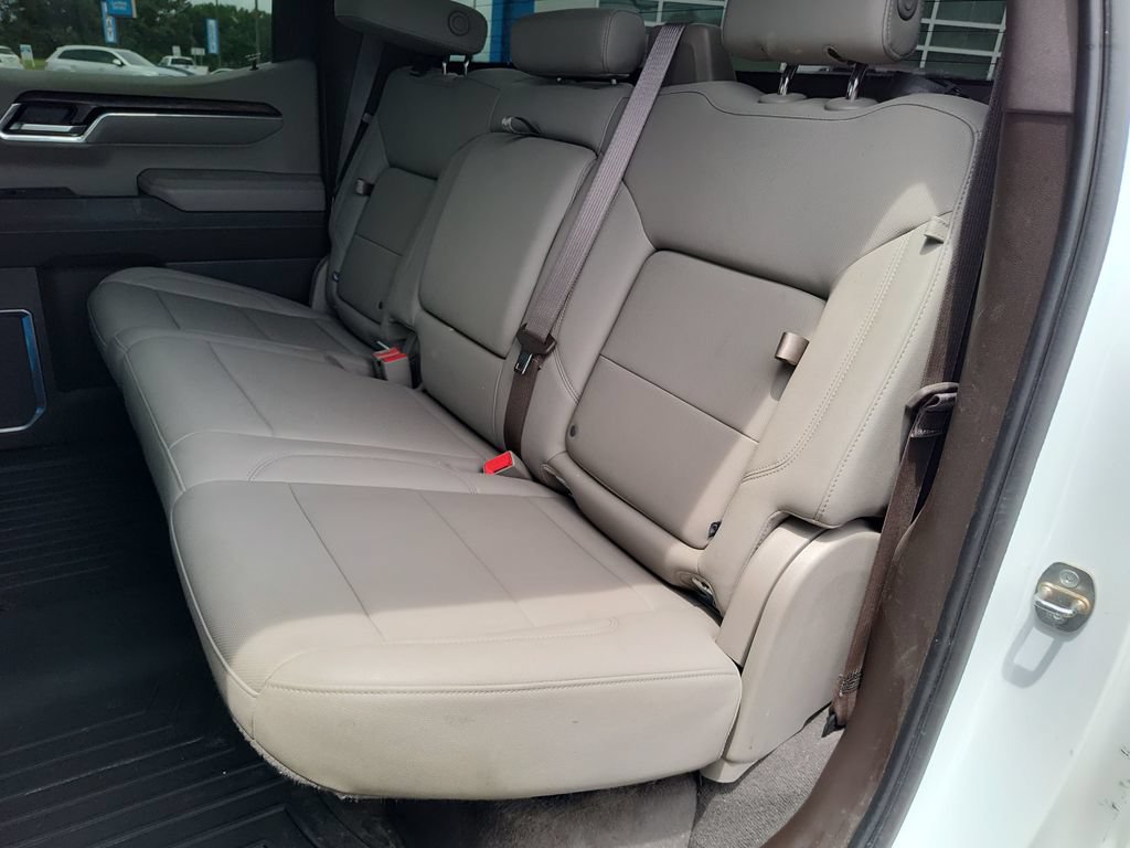 2024 GMC Sierra 1500 SLT - Photo 24