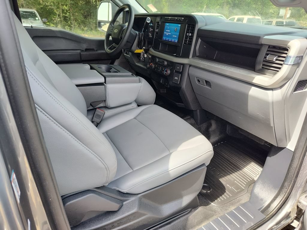 2024 Ford F-350 Super Duty XL - Photo 22