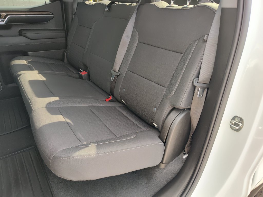 2023 Chevrolet Silverado 1500 LT - Photo 25