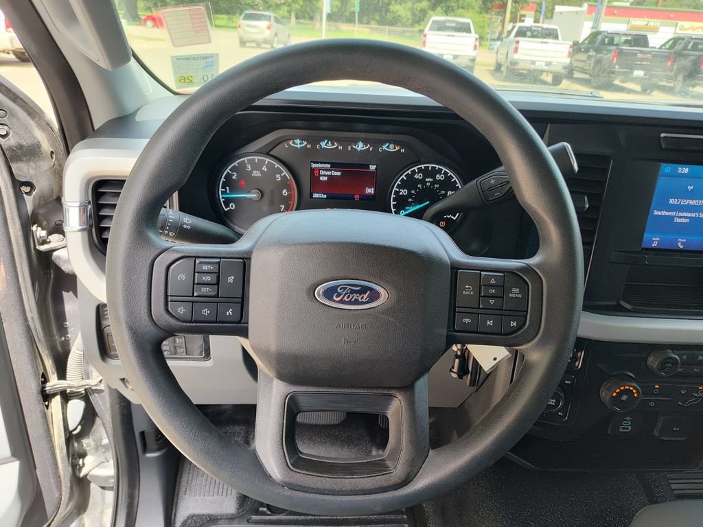 2024 Ford F-350 Super Duty XL - Photo 18