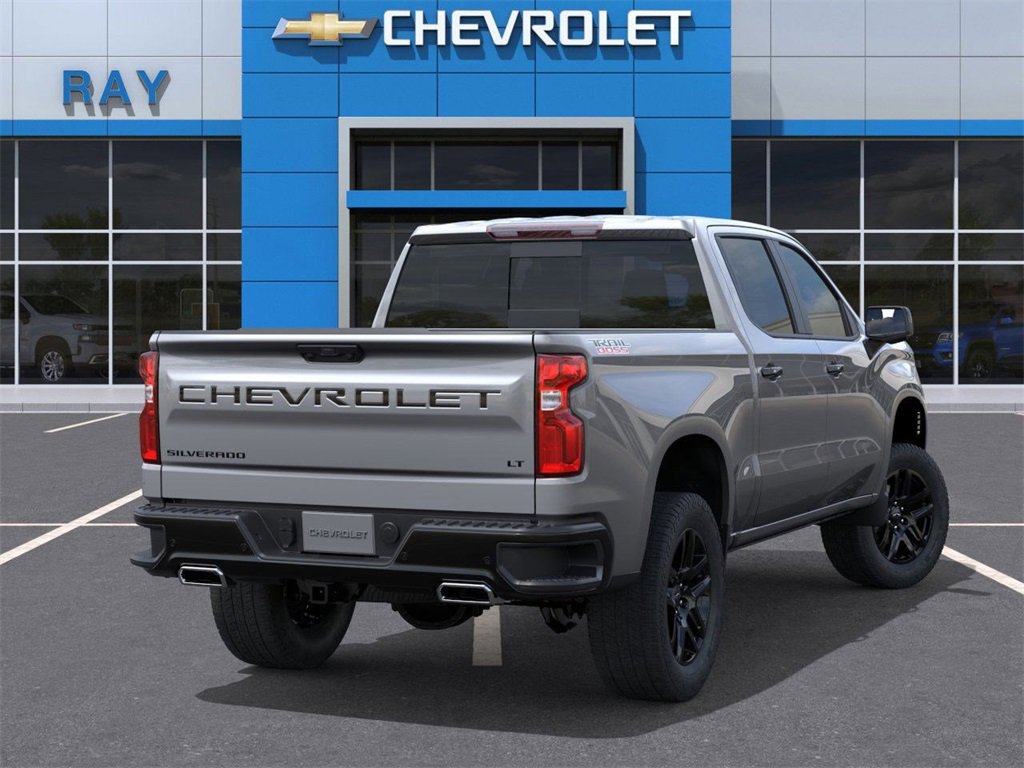 2025 Chevrolet Silverado 1500 LT Trail Boss photo 3