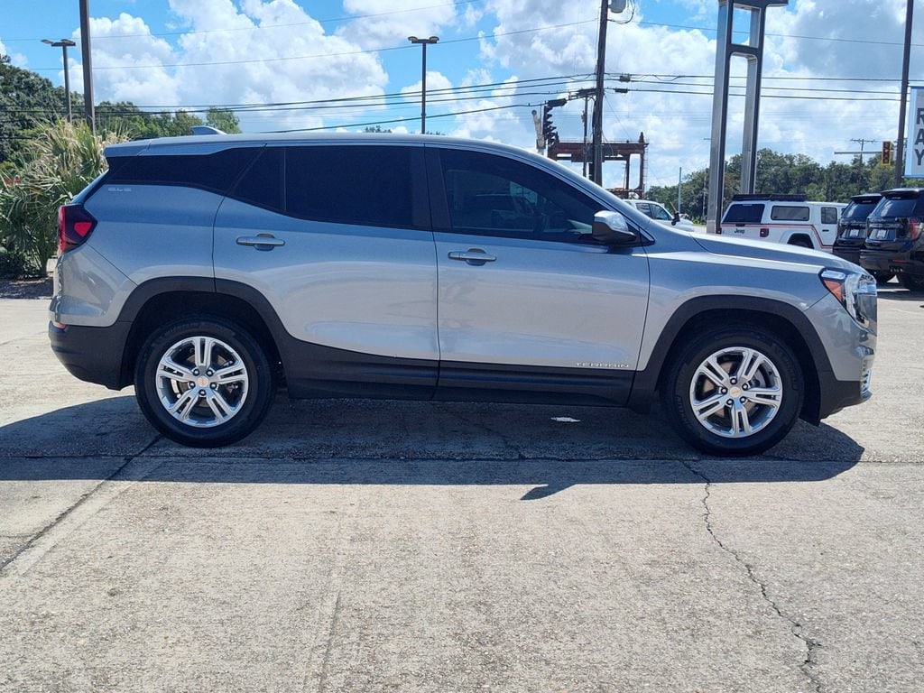2024 GMC Terrain SLE - Photo 9