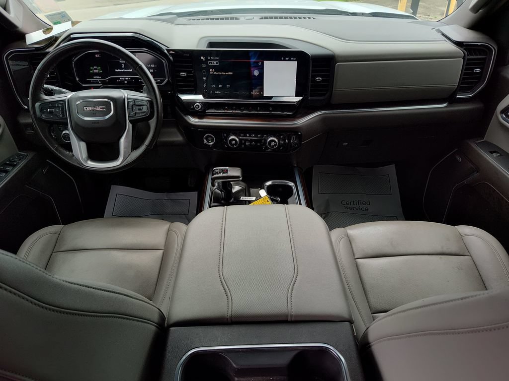 2024 GMC Sierra 1500 SLT - Photo 20