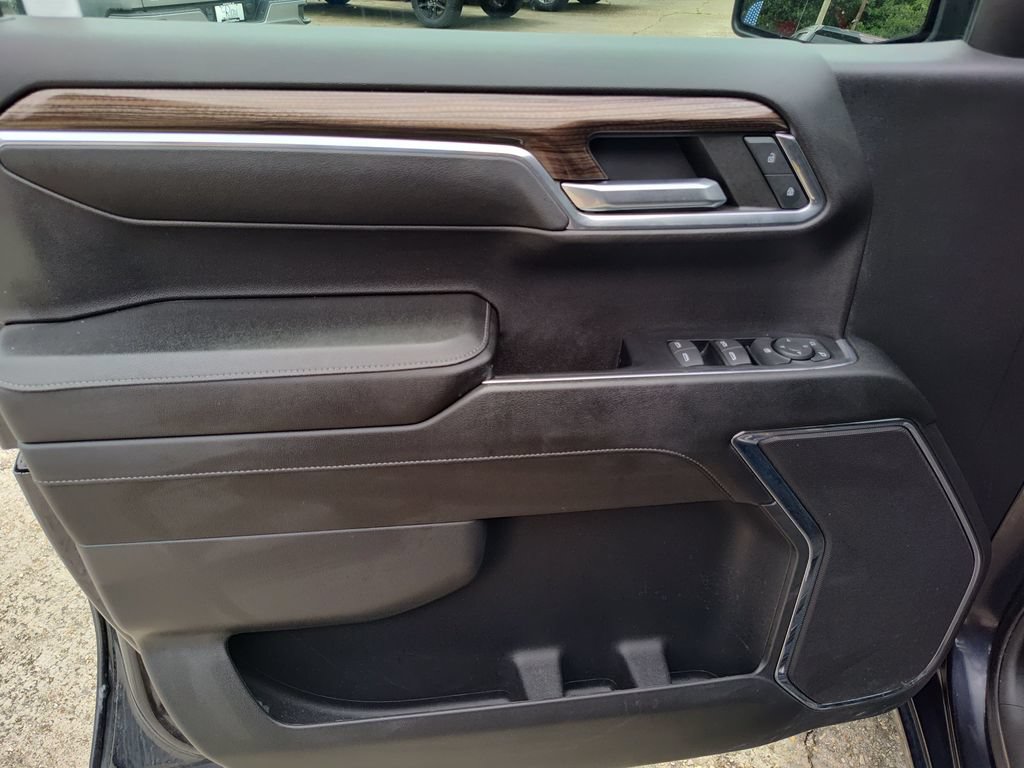 2023 Chevrolet Silverado 1500 LT - Photo 16