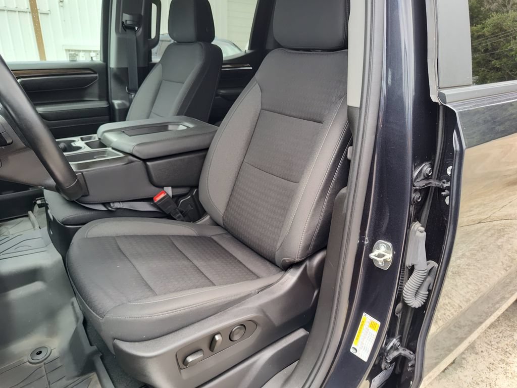 2023 Chevrolet Silverado 1500 LT - Photo 18