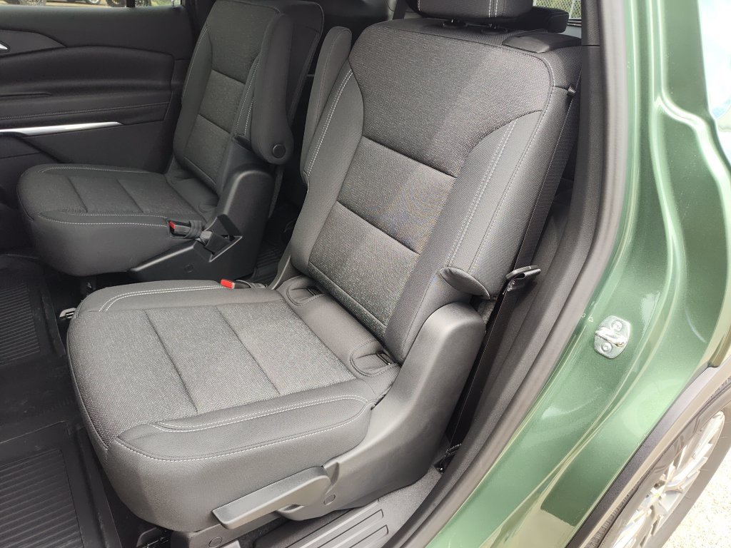 2027 Chevrolet Traverse LT - Photo 36