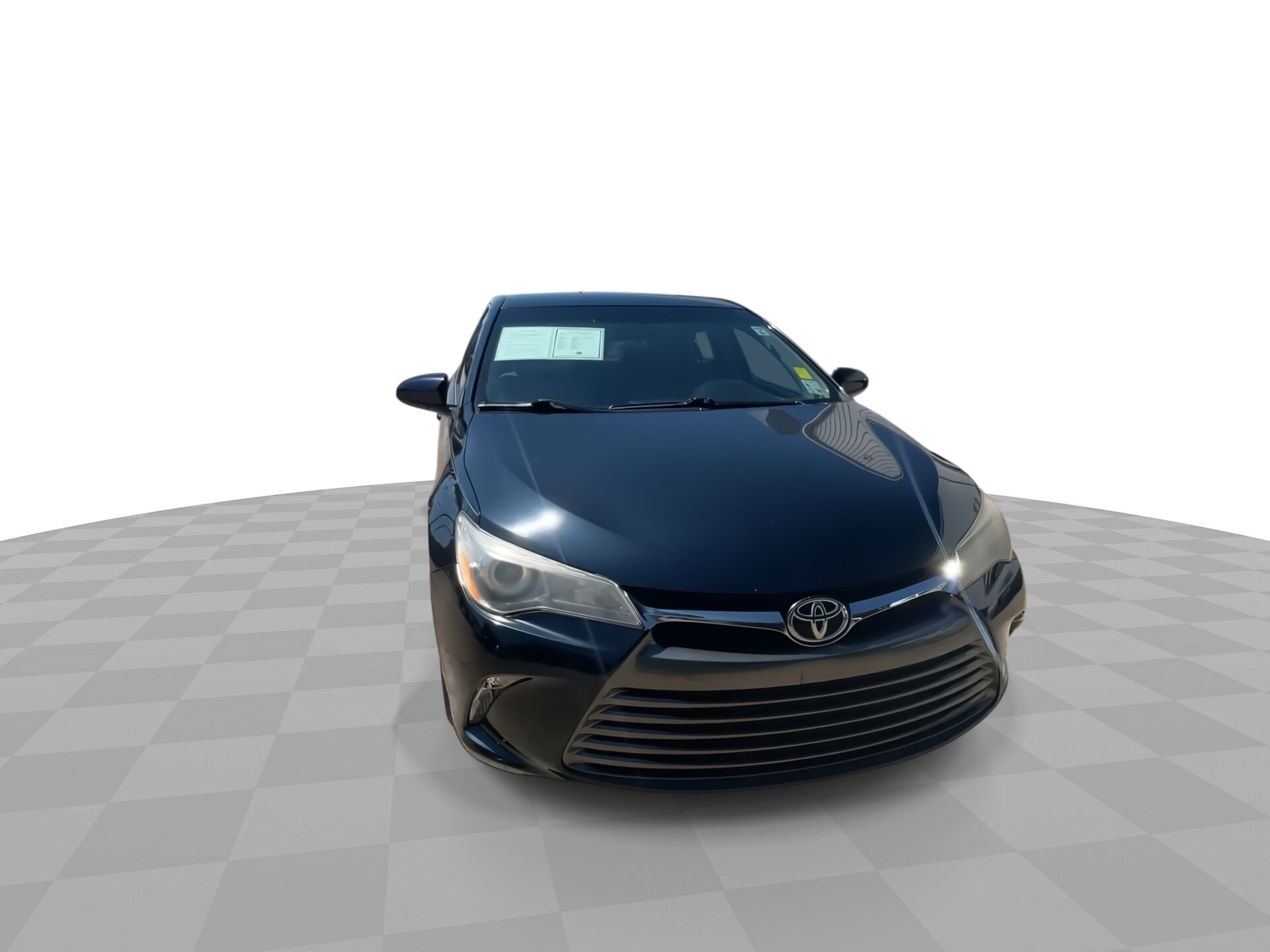 2017 Toyota Camry LE photo 3