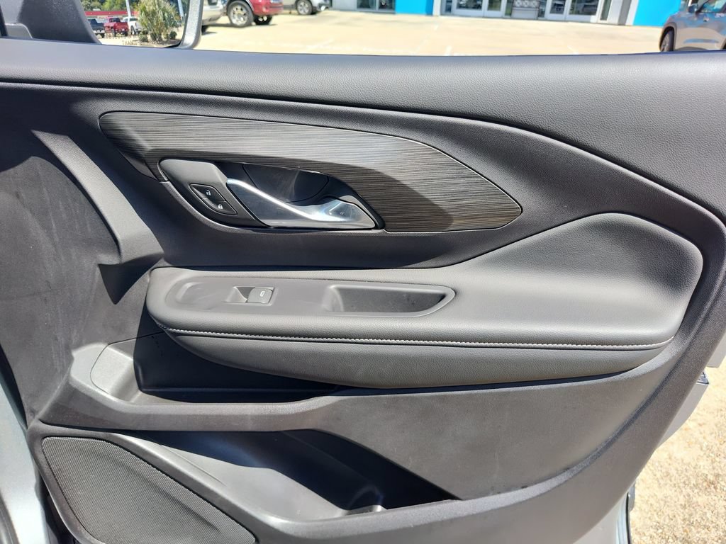 2024 GMC Terrain SLE - Photo 23