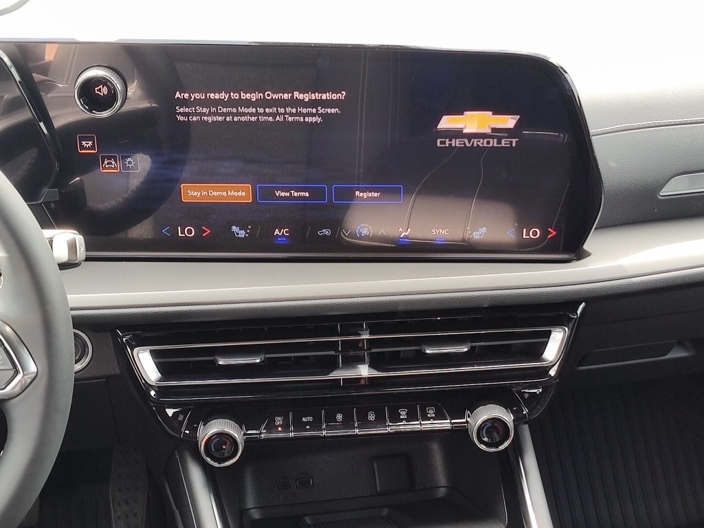 2027 Chevrolet Traverse LT - Photo 31