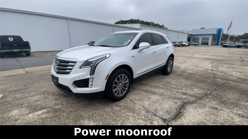 2018 Cadillac XT5 Luxury photo 3