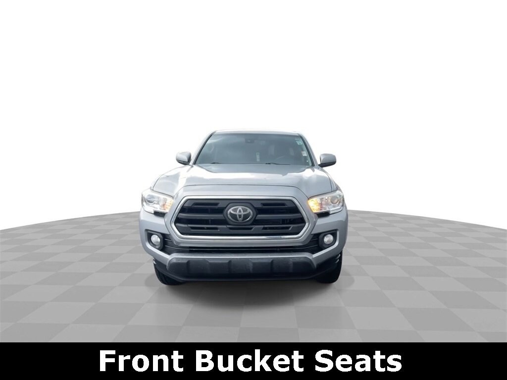 2019 Toyota Tacoma SR5 V6 photo 3