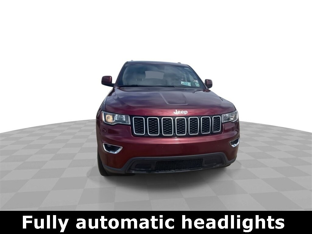 2019 Jeep Grand Cherokee Laredo E photo 3