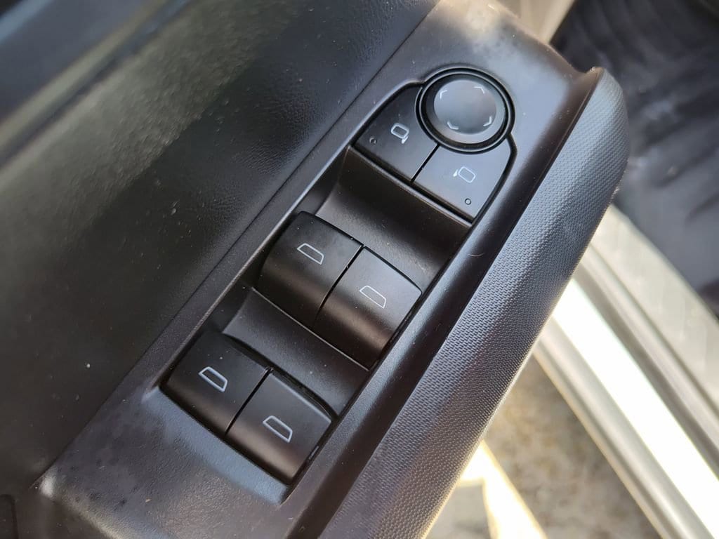 2023 Chevrolet Colorado Work Truck - Photo 15