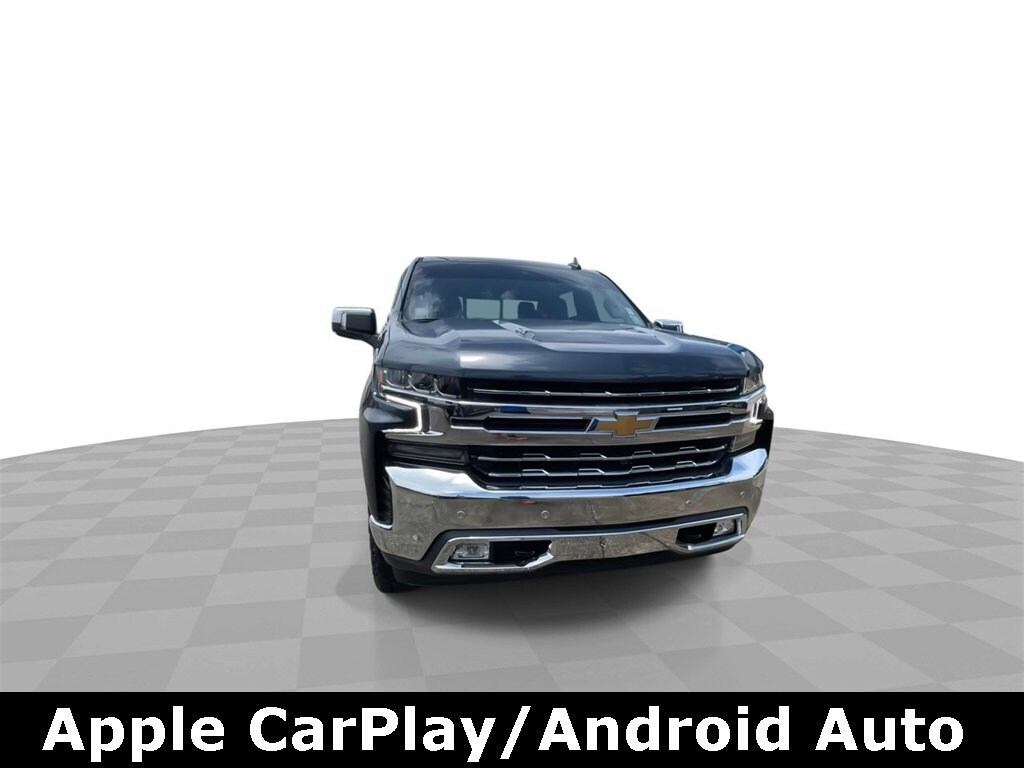 2022 Chevrolet Silverado 1500 LTZ photo 2