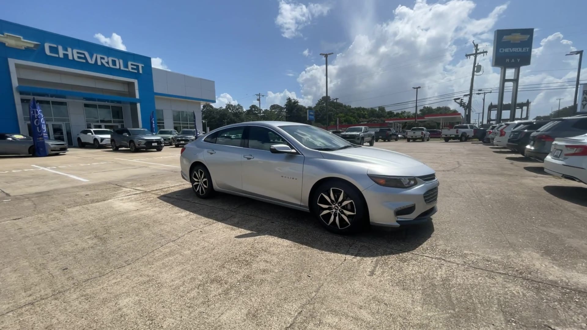 Used 2018 Chevrolet Malibu 1LT with VIN 1G1ZD5ST1JF283743 for sale in Abbeville, LA