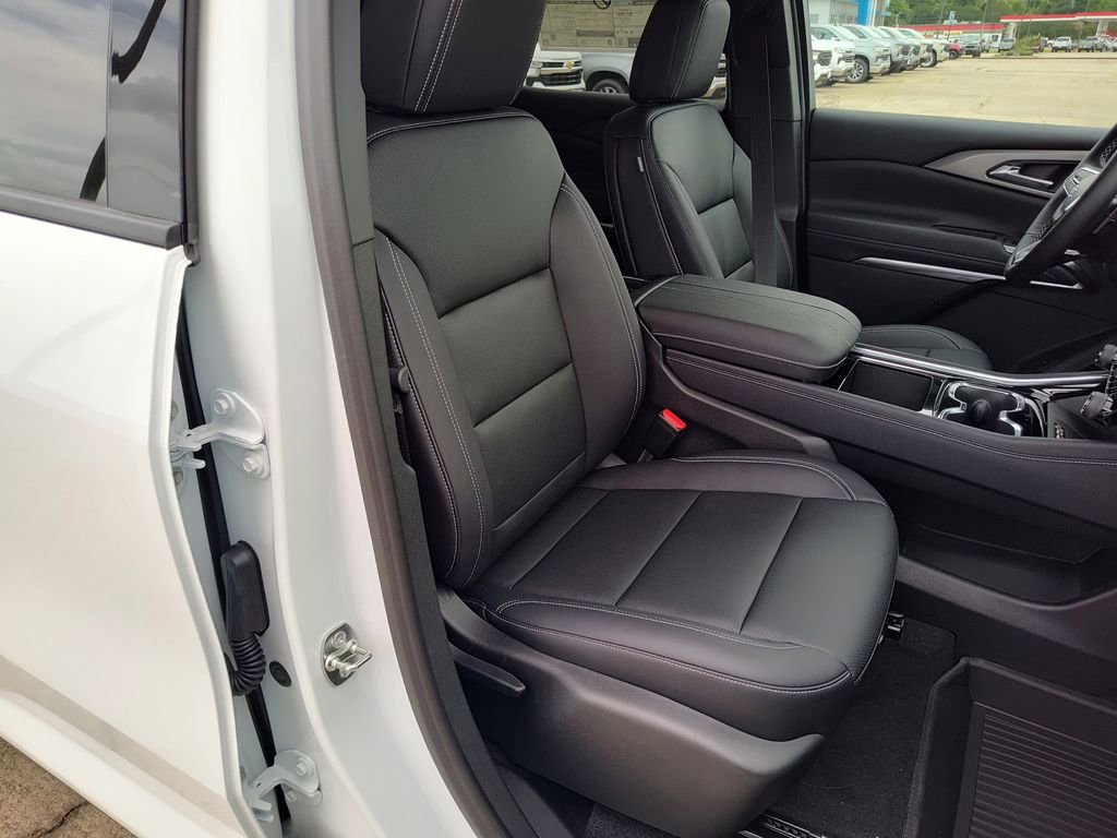 2026 Chevrolet Traverse LT - Photo 11