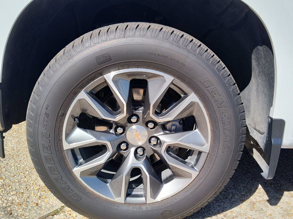 2025 Chevrolet Silverado 1500 LT - Photo 10