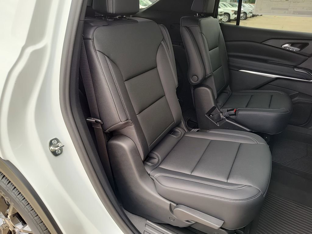 2026 Chevrolet Traverse LT - Photo 12