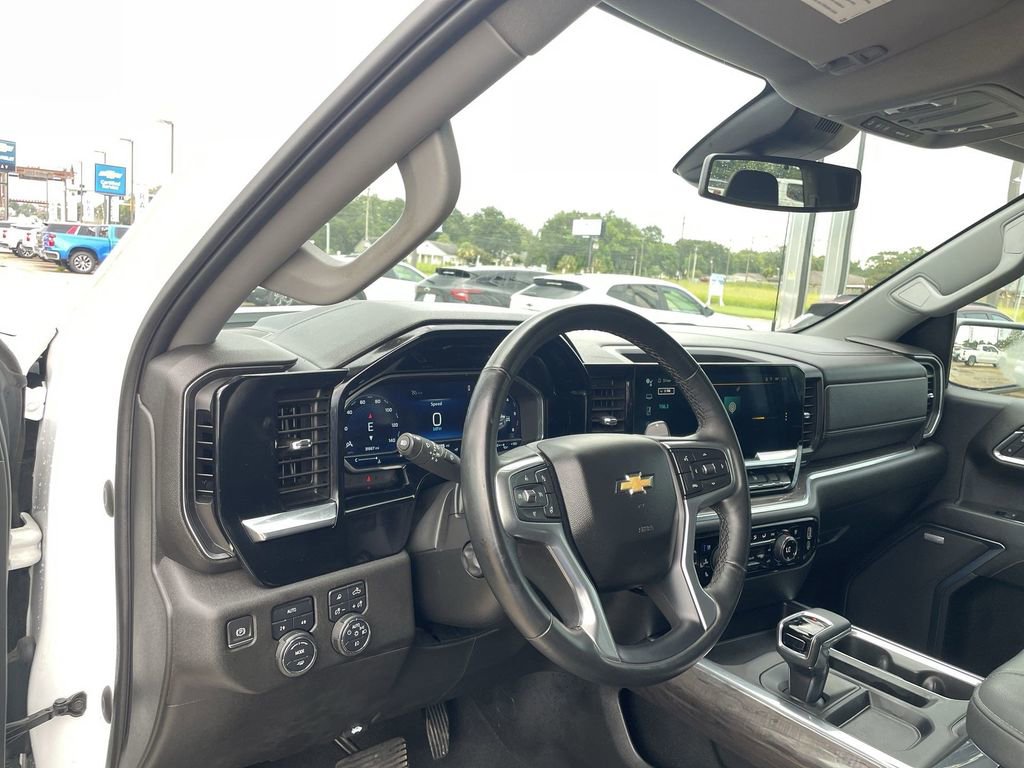 2023 Chevrolet Silverado 1500 LTZ - Photo 18