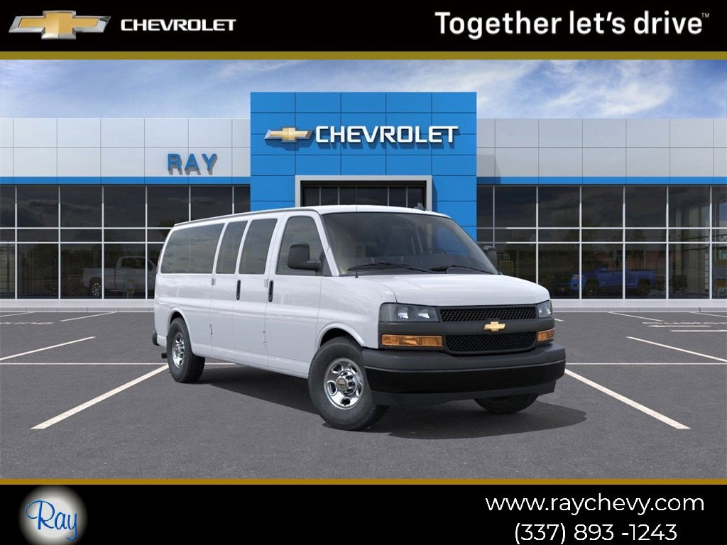 New 2025 Chevrolet Express Passenger 3500 1LS Van