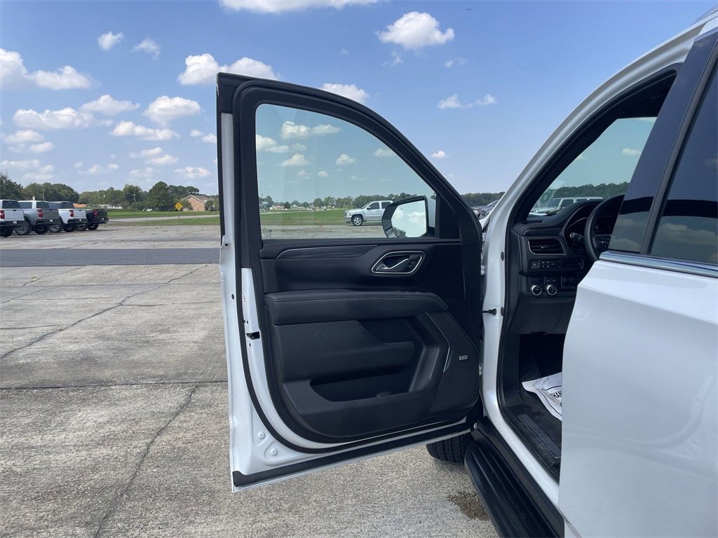 2024 Gmc Yukon XL SLT photo 2