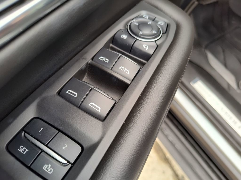 2024 Chevrolet Tahoe Premier - Photo 18