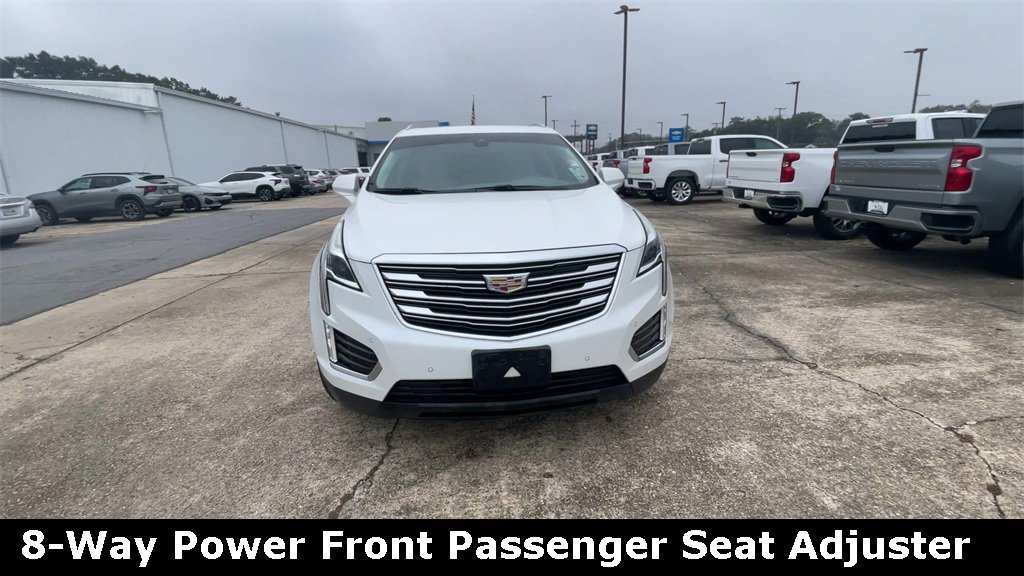 2018 Cadillac XT5 Luxury photo 2