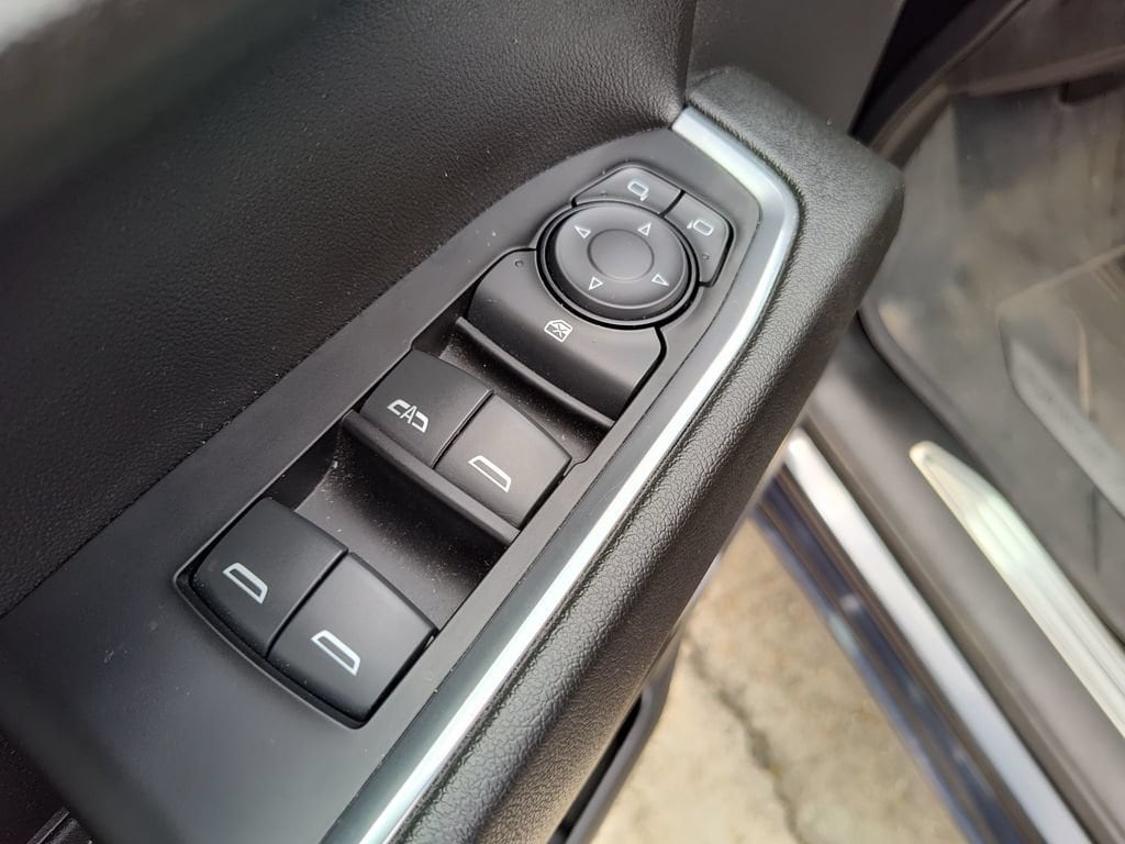 2023 Chevrolet Silverado 1500 LT - Photo 17